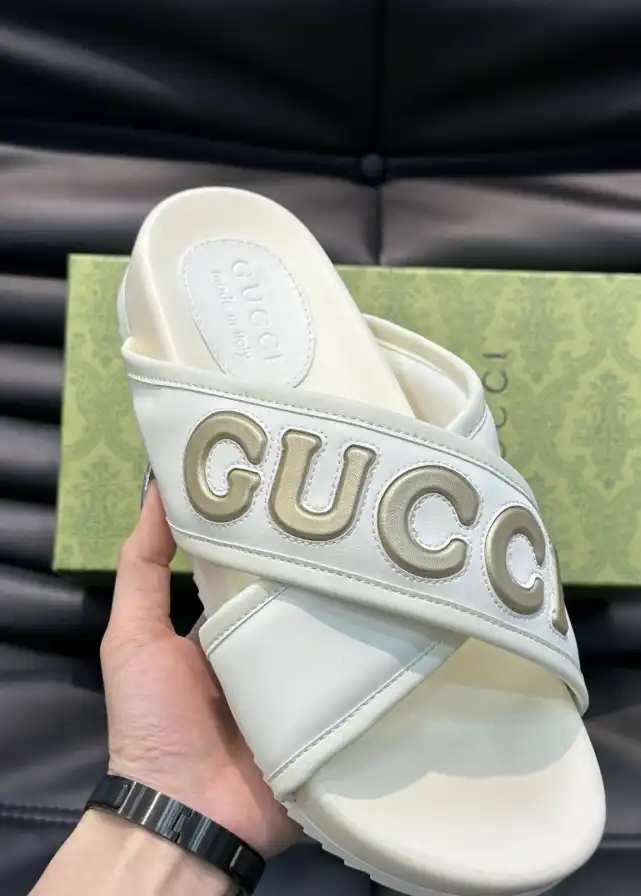 hype Gucci Slippers