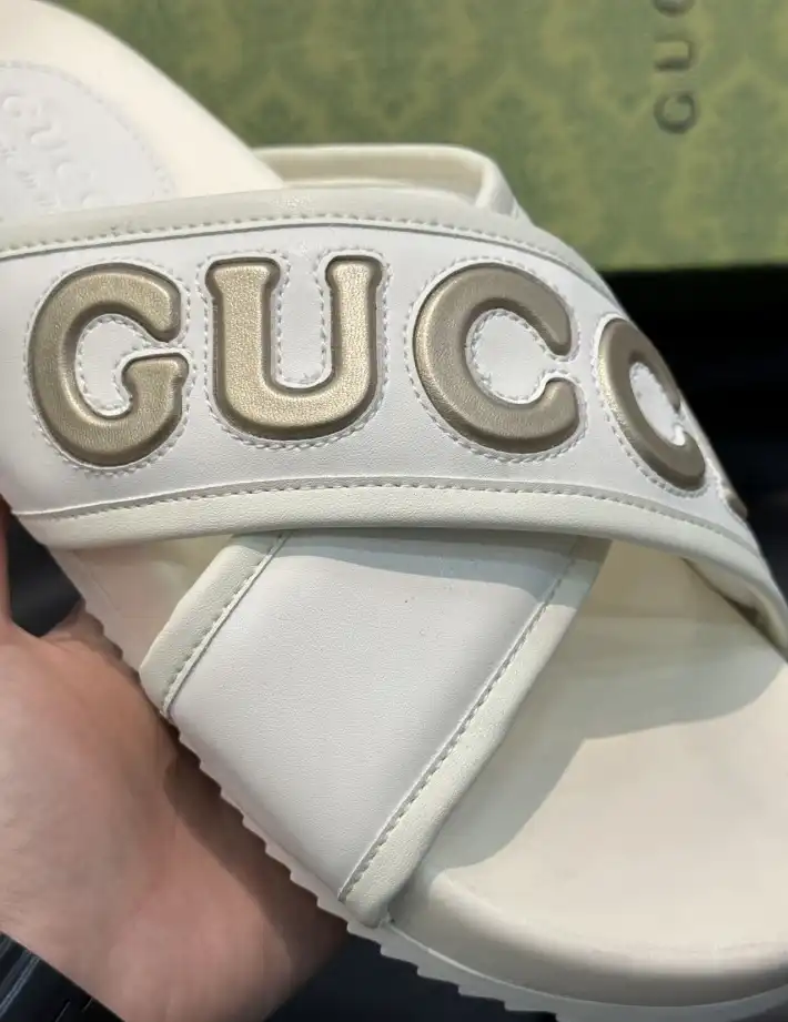 hype Gucci Slippers