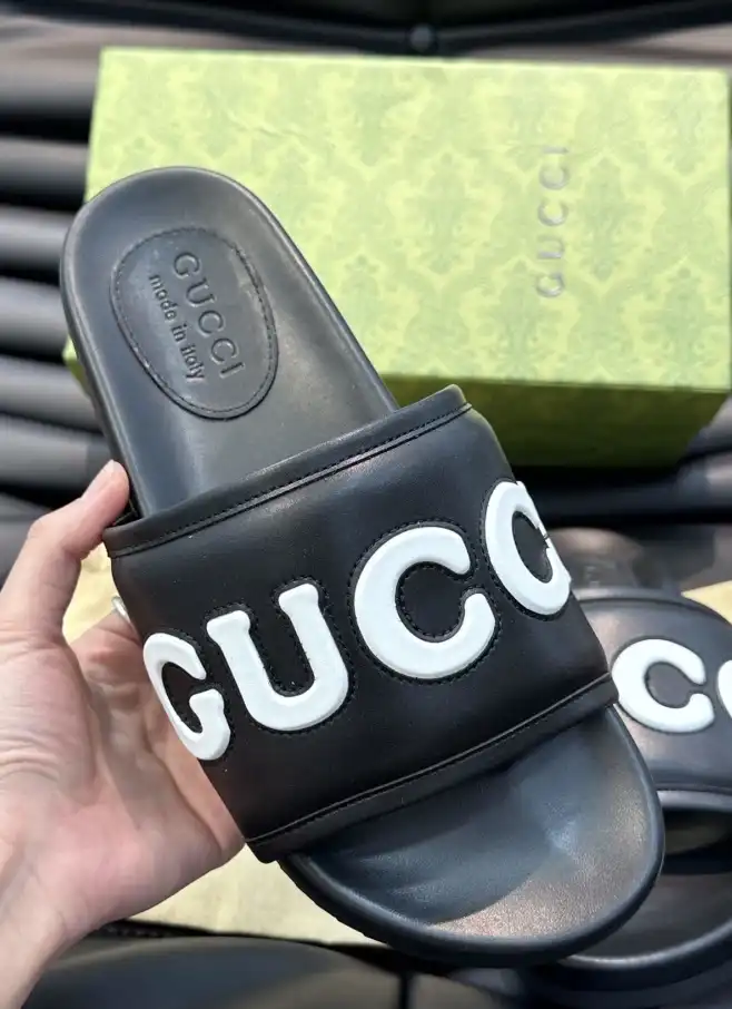 hype Gucci Slippers