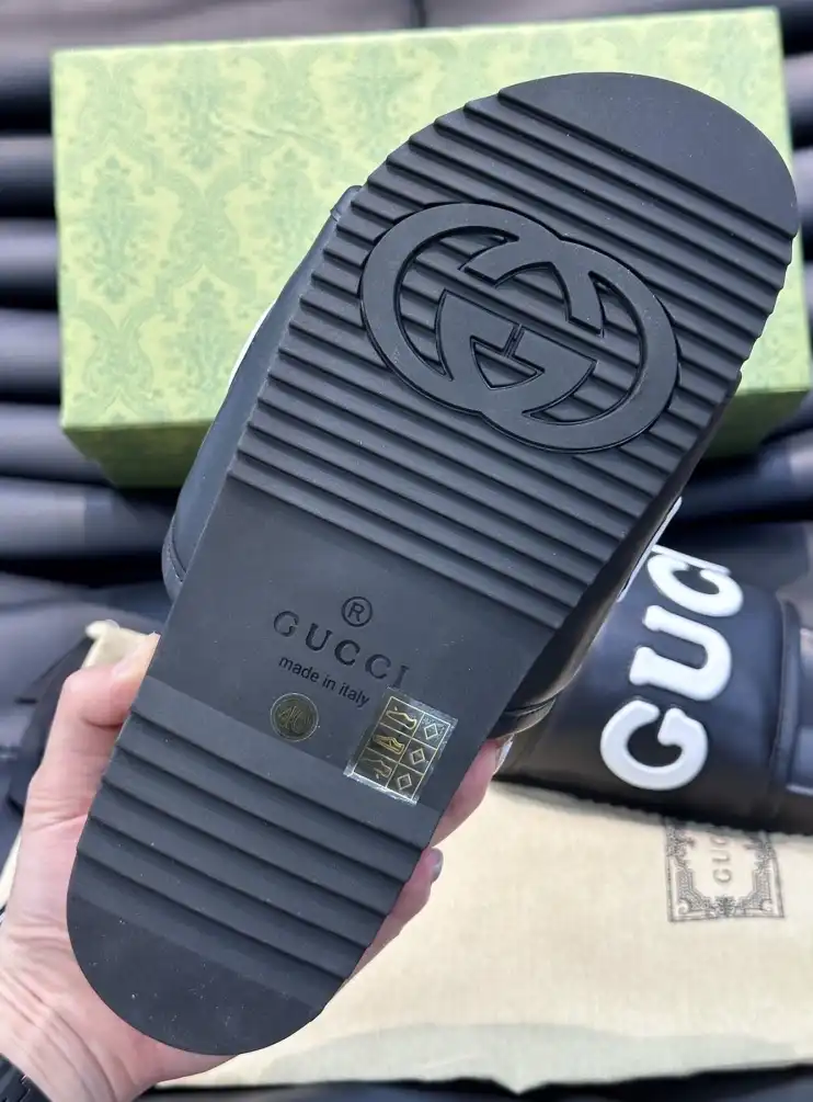 hype Gucci Slippers