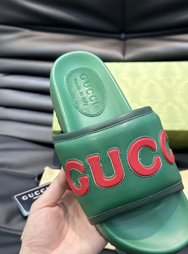 hype Gucci Slippers