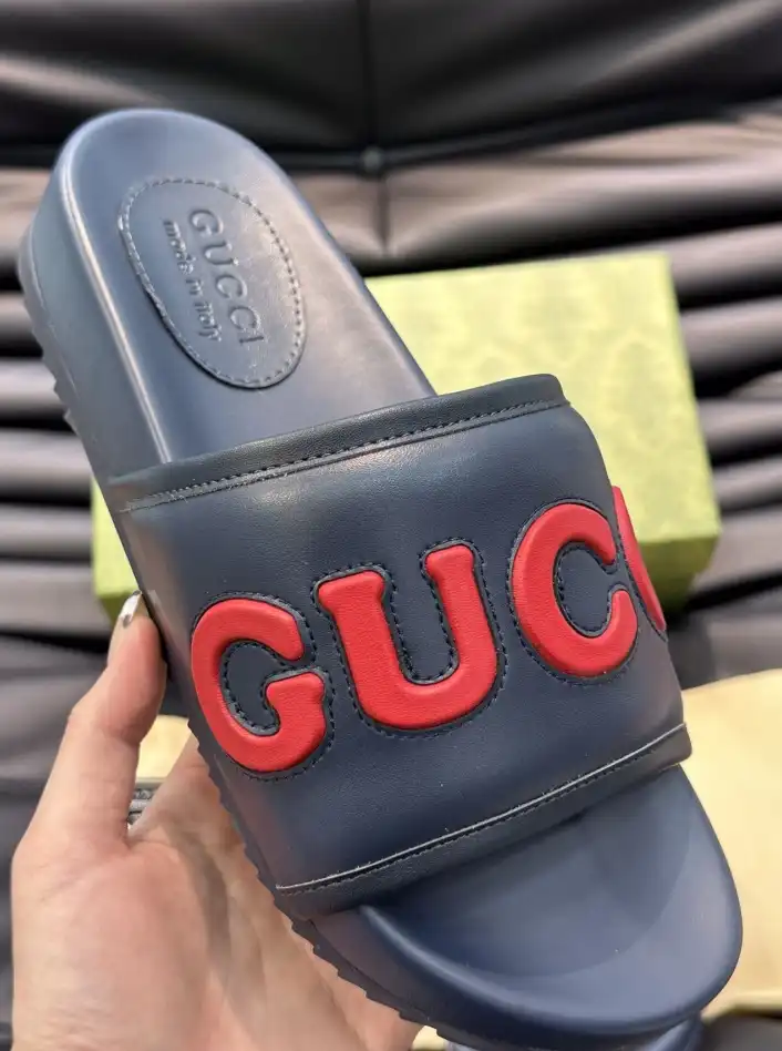 hype Gucci Slippers