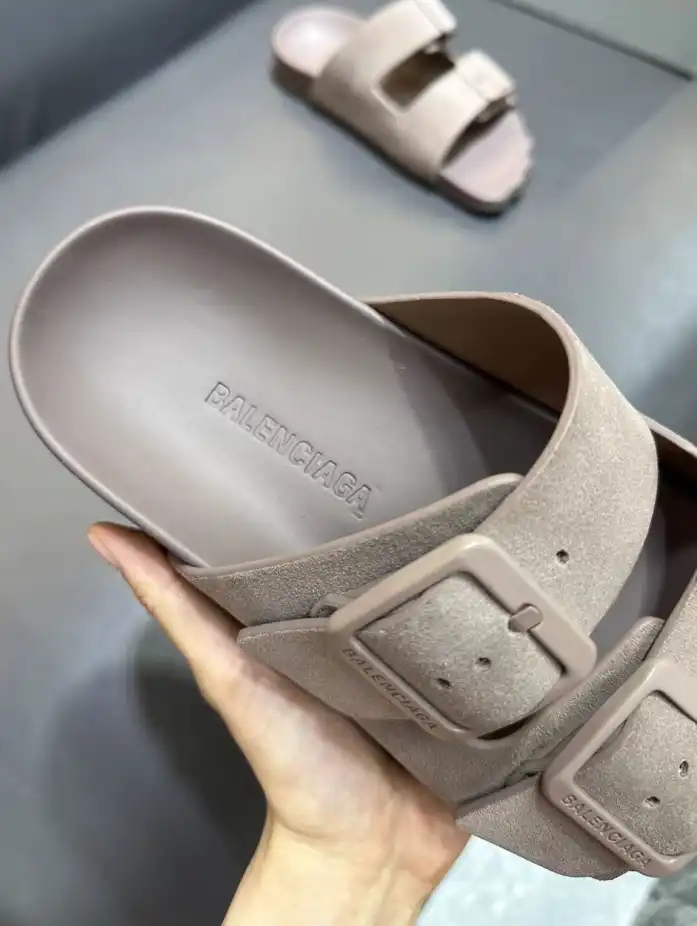 hype Balenciaga Slippers