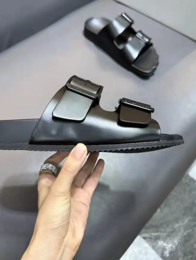 hype Balenciaga Slippers