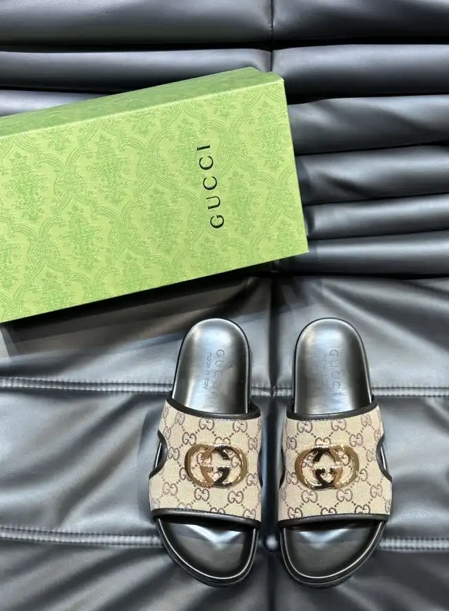 hype Gucci Slippers