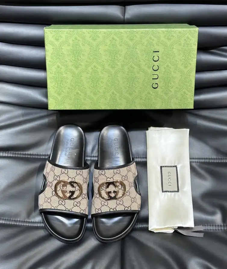 hype Gucci Slippers