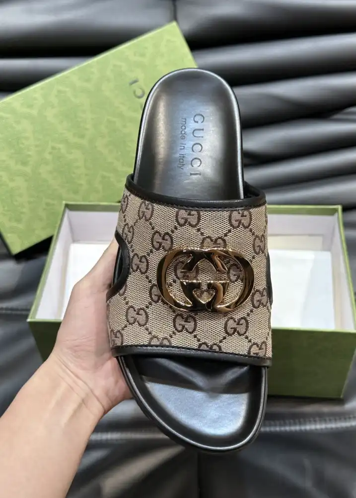 hype Gucci Slippers