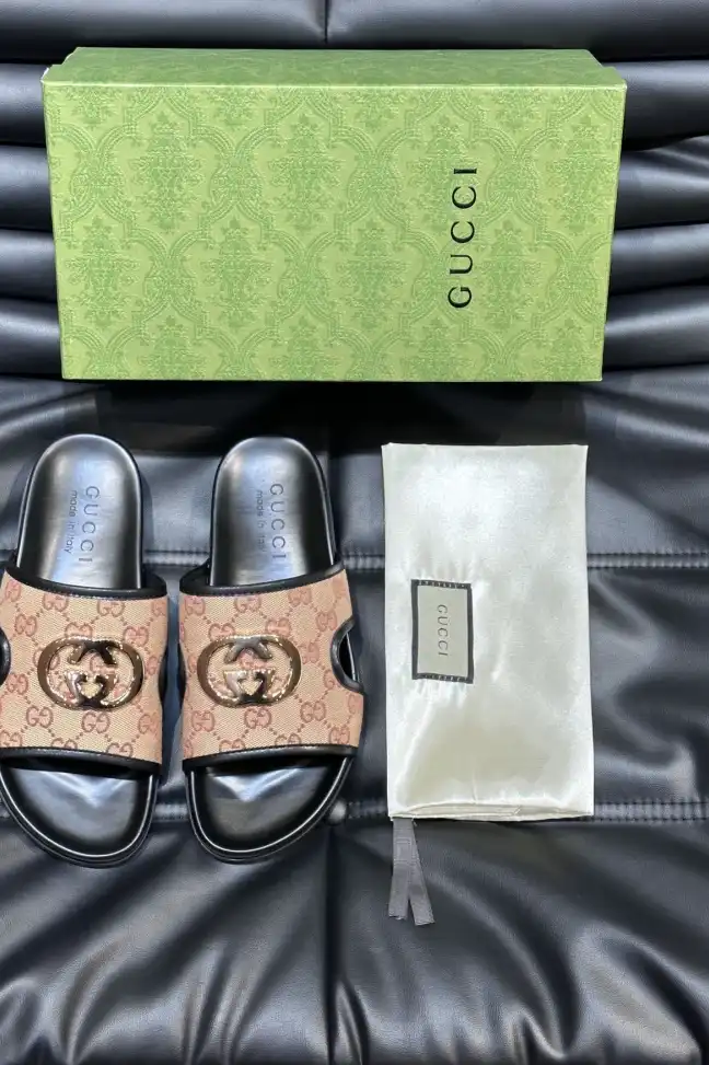 hype Gucci Slippers