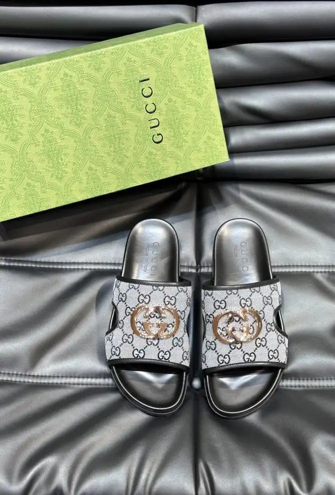 hype Gucci Slippers