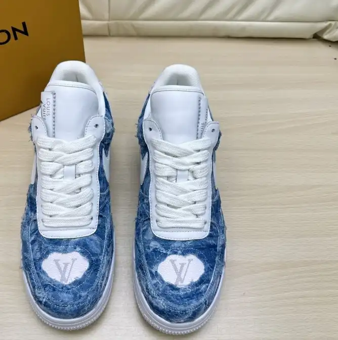 hype Louis Vuitton Sneakers