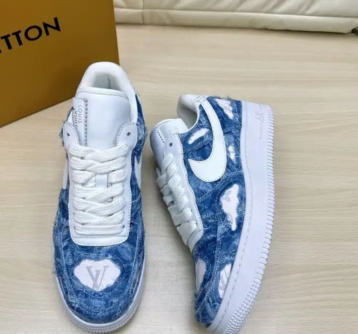 hype Louis Vuitton Sneakers