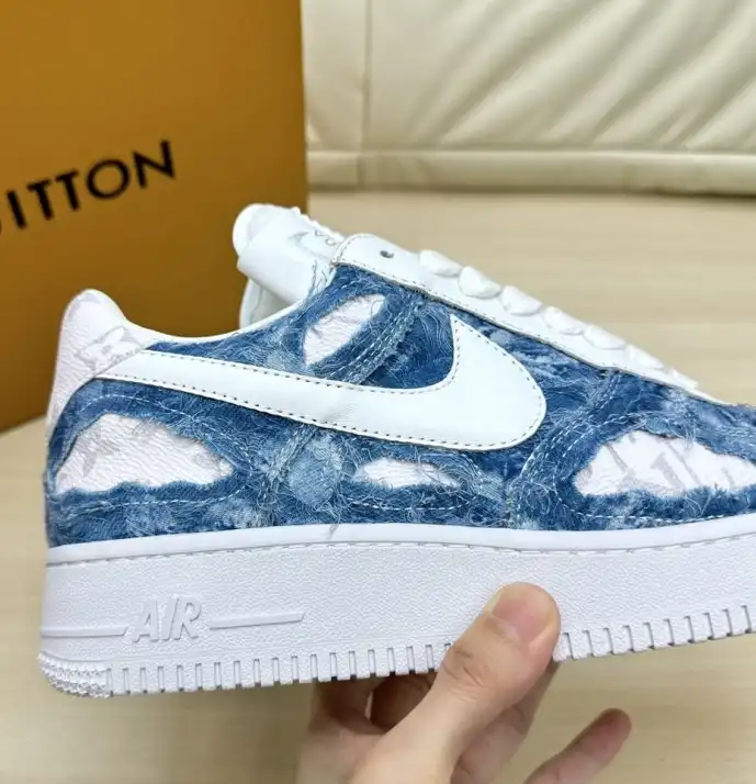 hype Louis Vuitton Sneakers