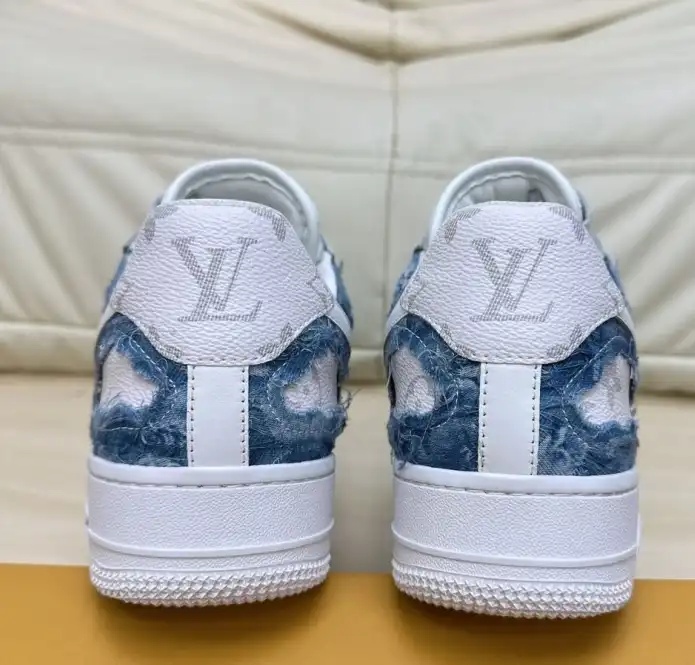 hype Louis Vuitton Sneakers