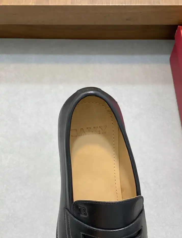 hype Burberry Leather Shoes