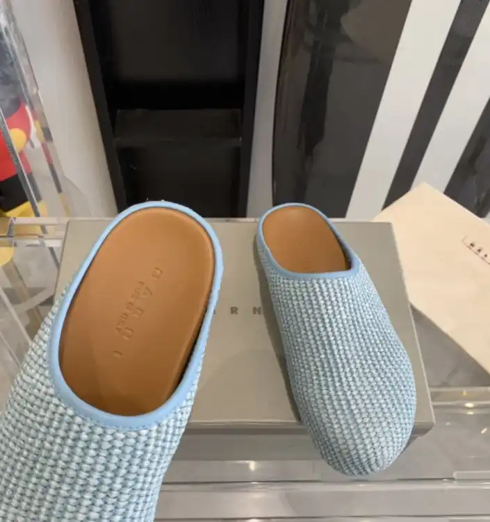 hype Other Slippers