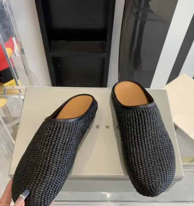 hype Other Slippers