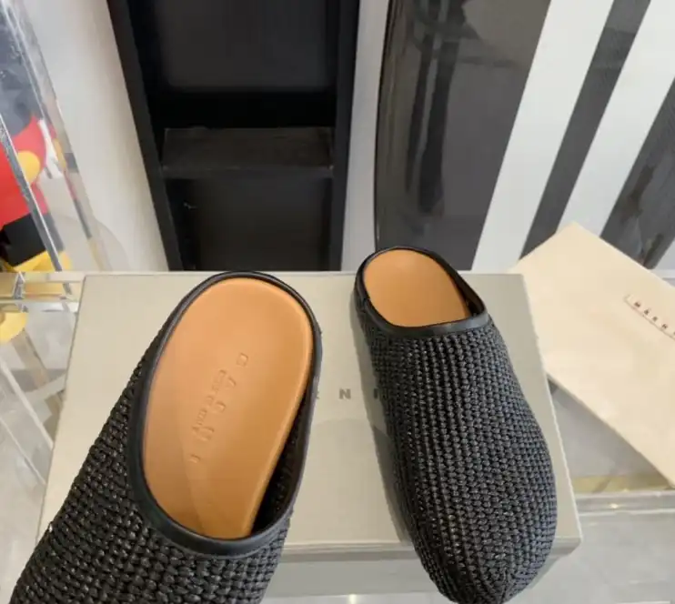 hype Other Slippers