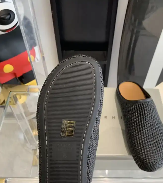 hype Other Slippers