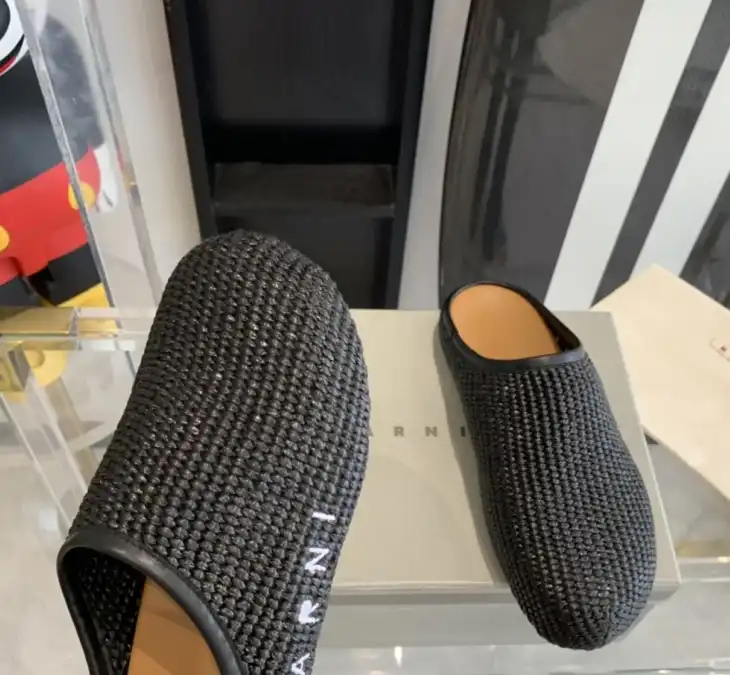 hype Other Slippers