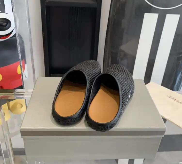 hype Other Slippers