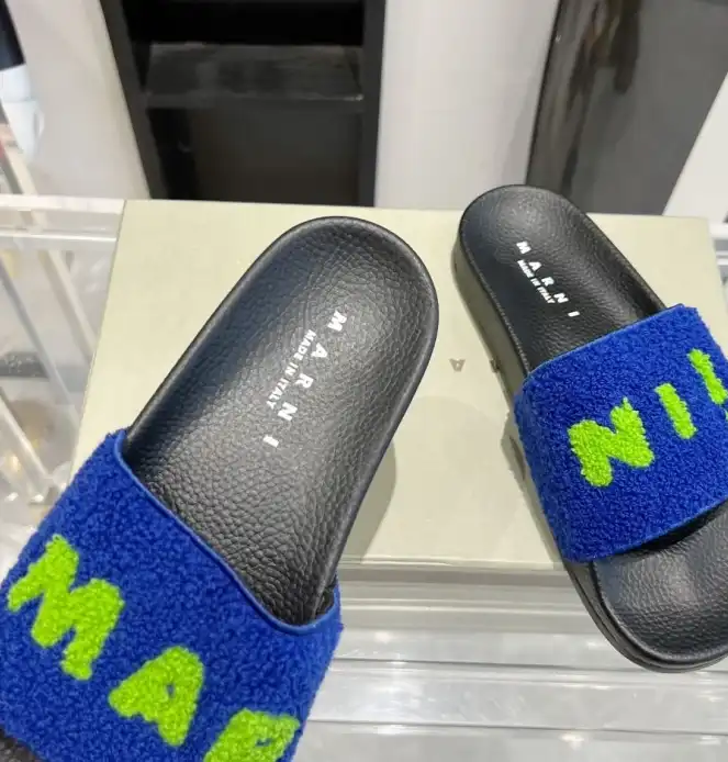 hype Other Slippers