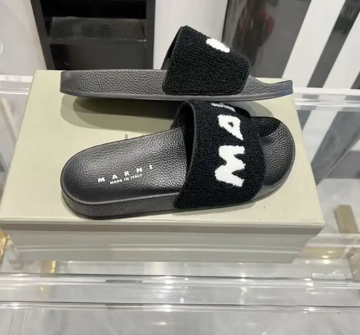 hype Other Slippers