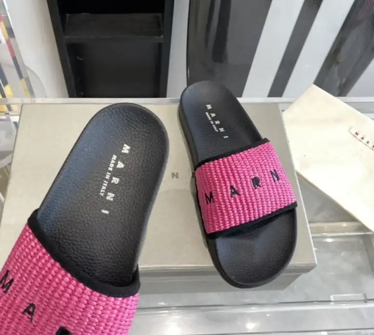 hype Other Slippers