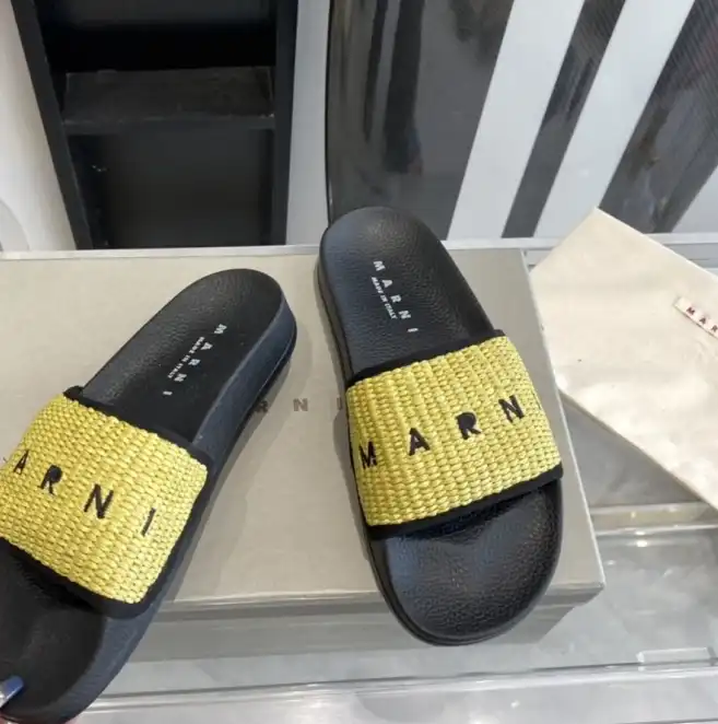 hype Other Slippers