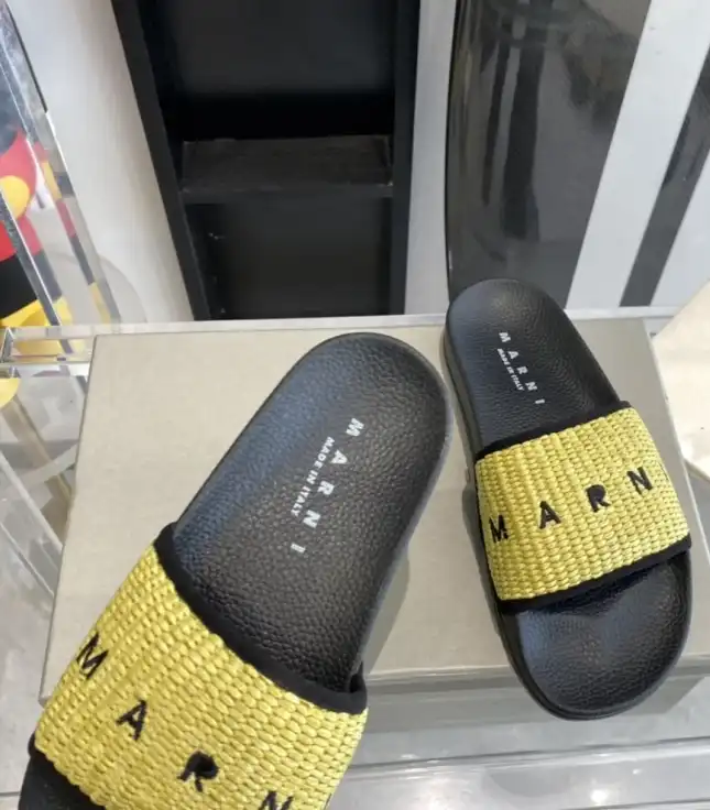 hype Other Slippers