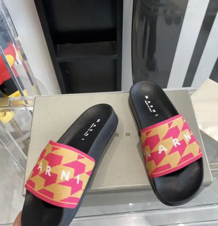 hype Other Slippers