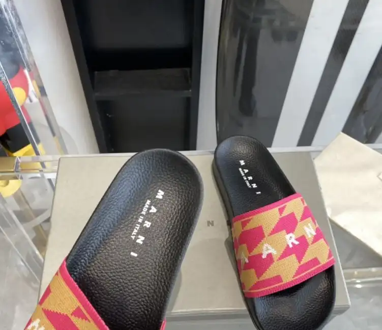 hype Other Slippers