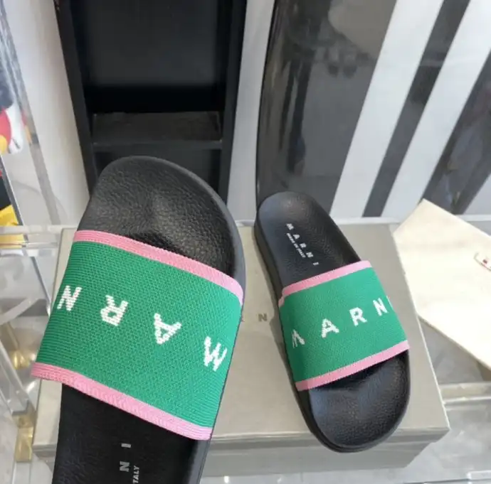 hype Other Slippers