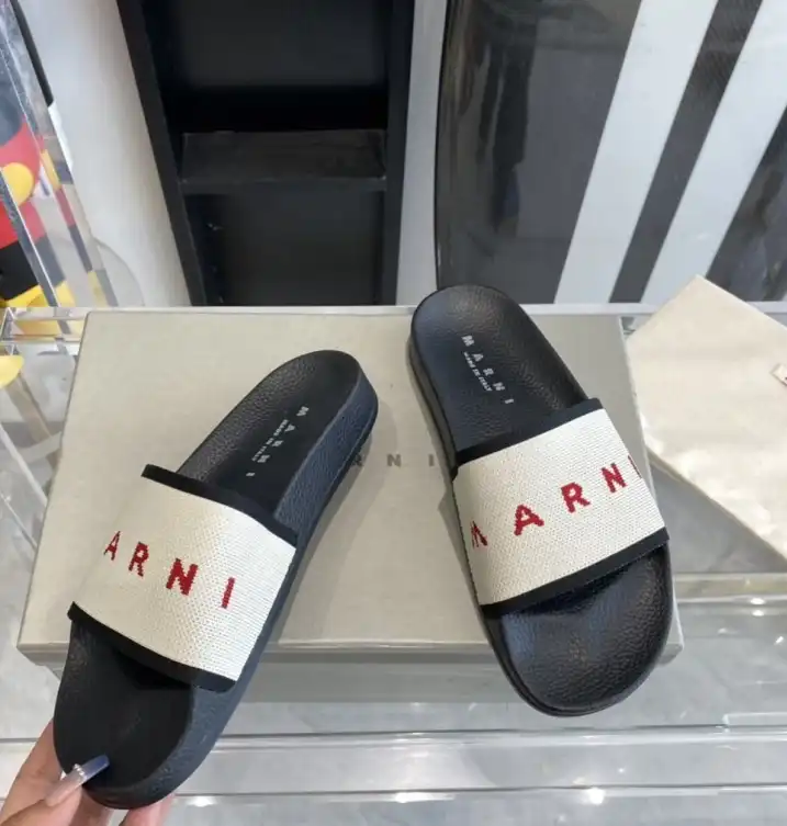 hype Other Slippers