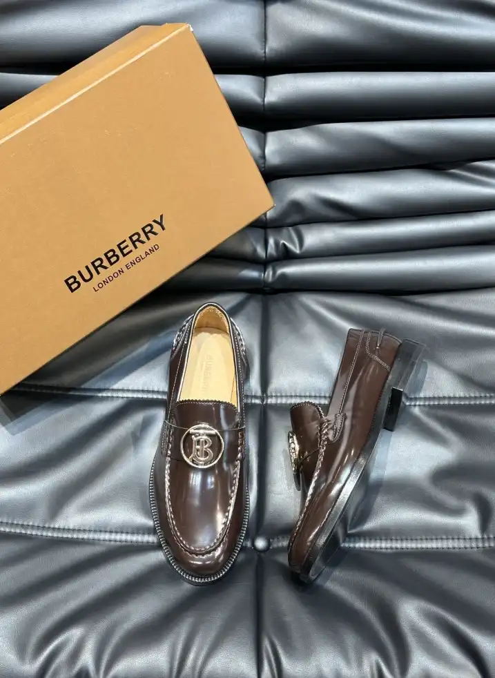 hype Burberry Leather Shoes