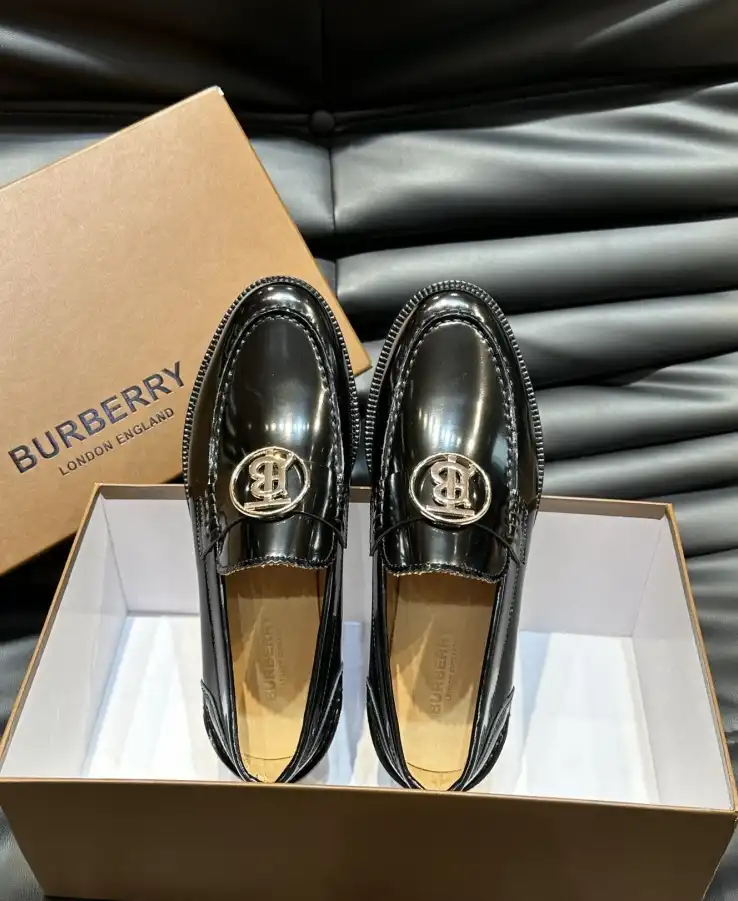 hype Burberry Leather Shoes