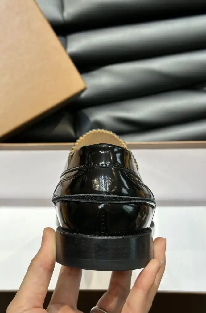 hype Burberry Leather Shoes