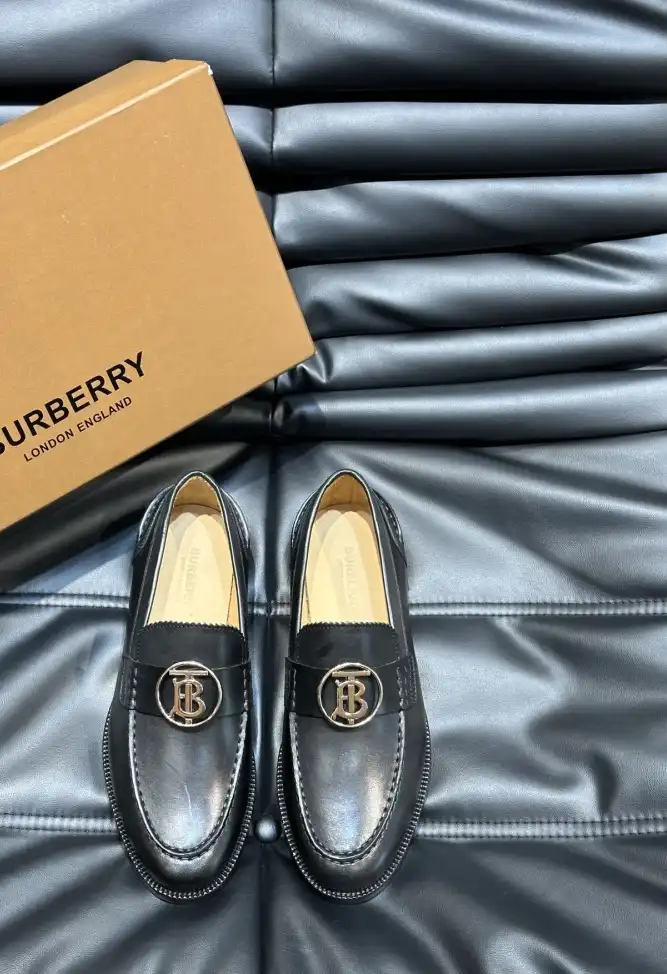 hype Burberry Leather Shoes