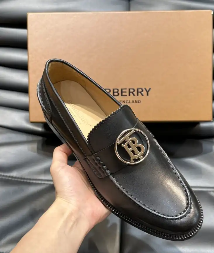 hype Burberry Leather Shoes