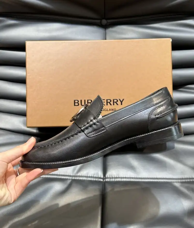 hype Burberry Leather Shoes