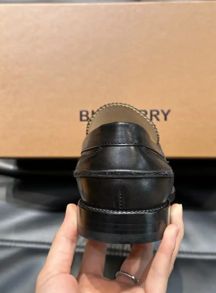 hype Burberry Leather Shoes