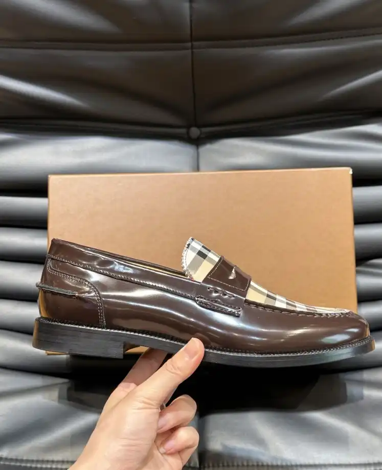 hype Burberry Leather Shoes