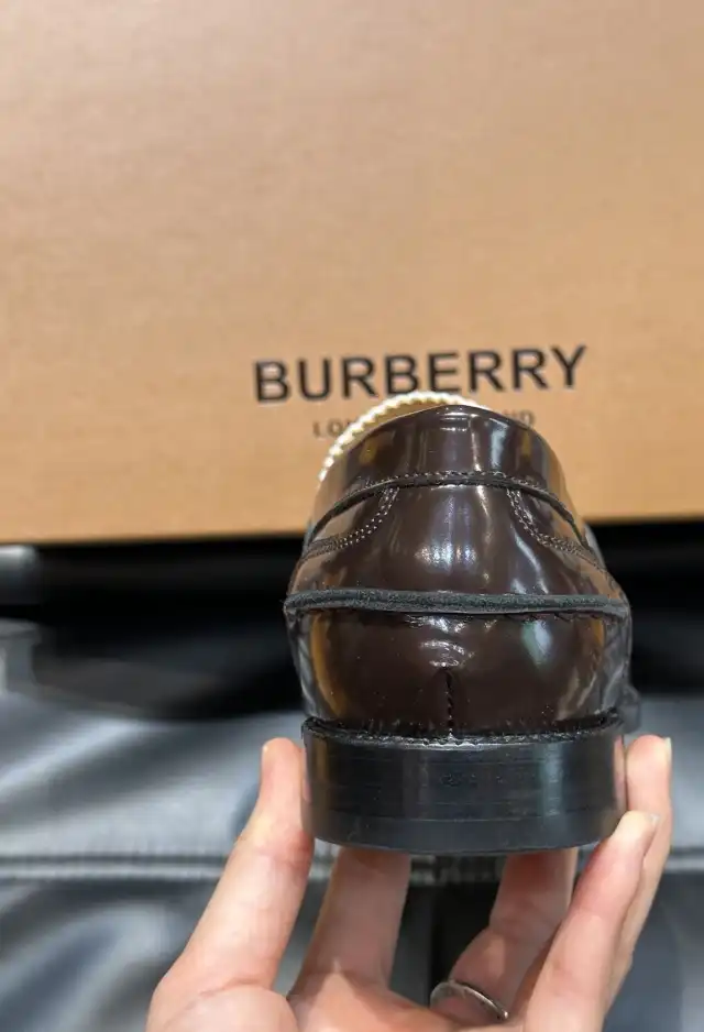 hype Burberry Leather Shoes