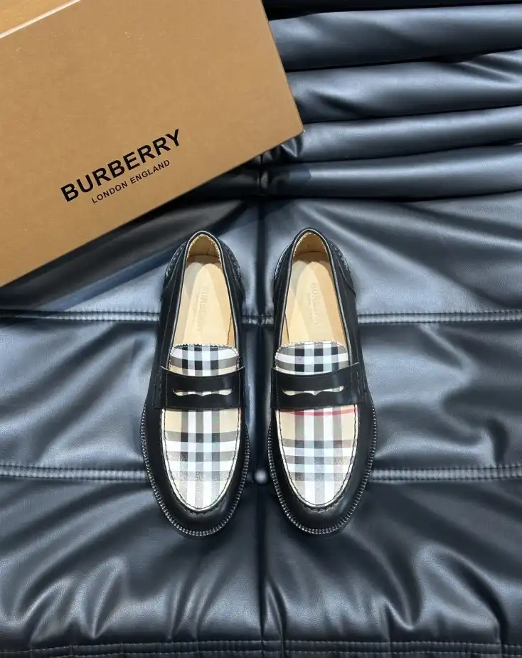 hype Burberry Leather Shoes