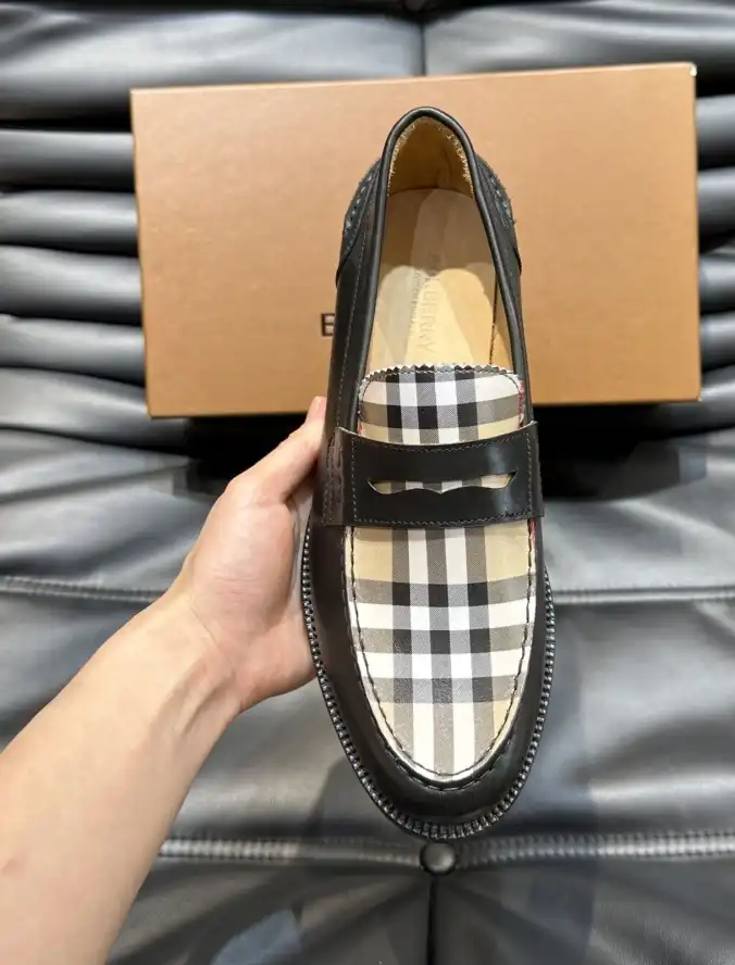 hype Burberry Leather Shoes