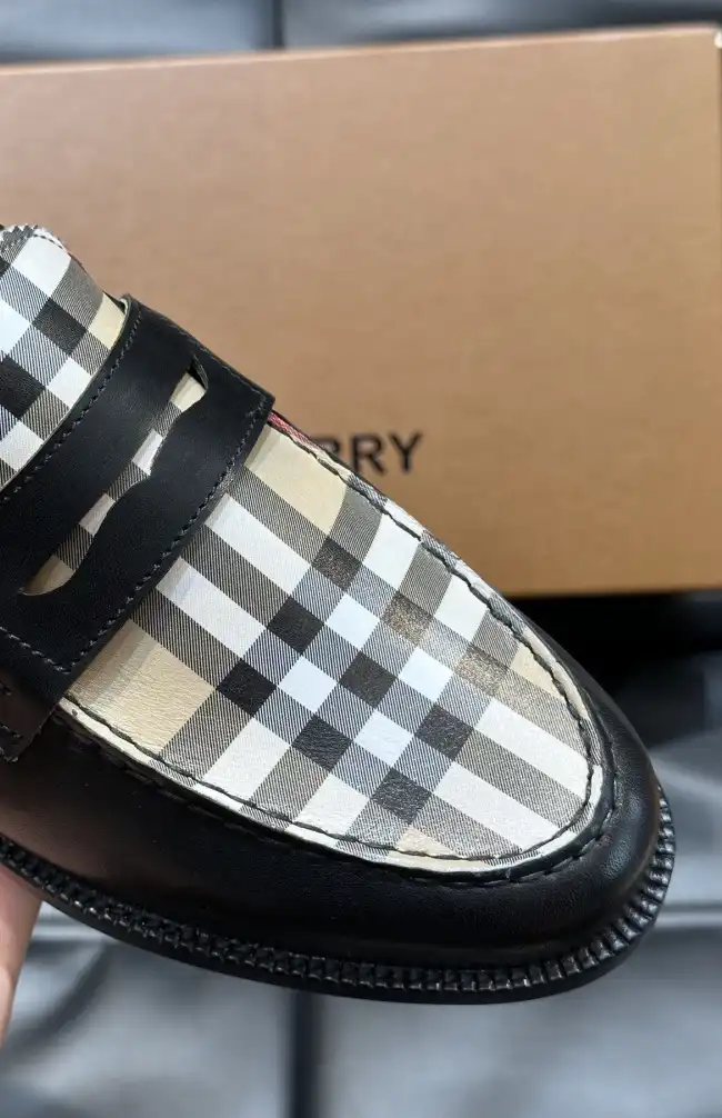 hype Burberry Leather Shoes