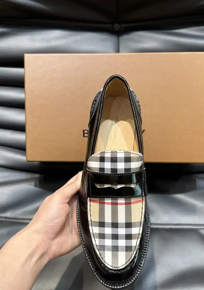 hype Burberry Leather Shoes