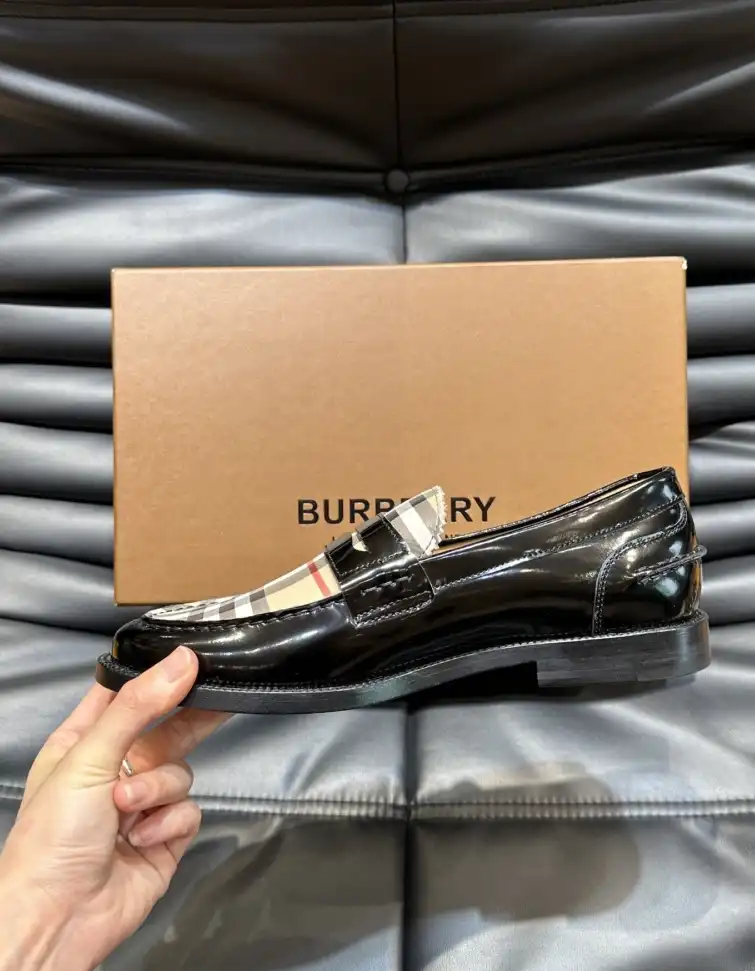 hype Burberry Leather Shoes