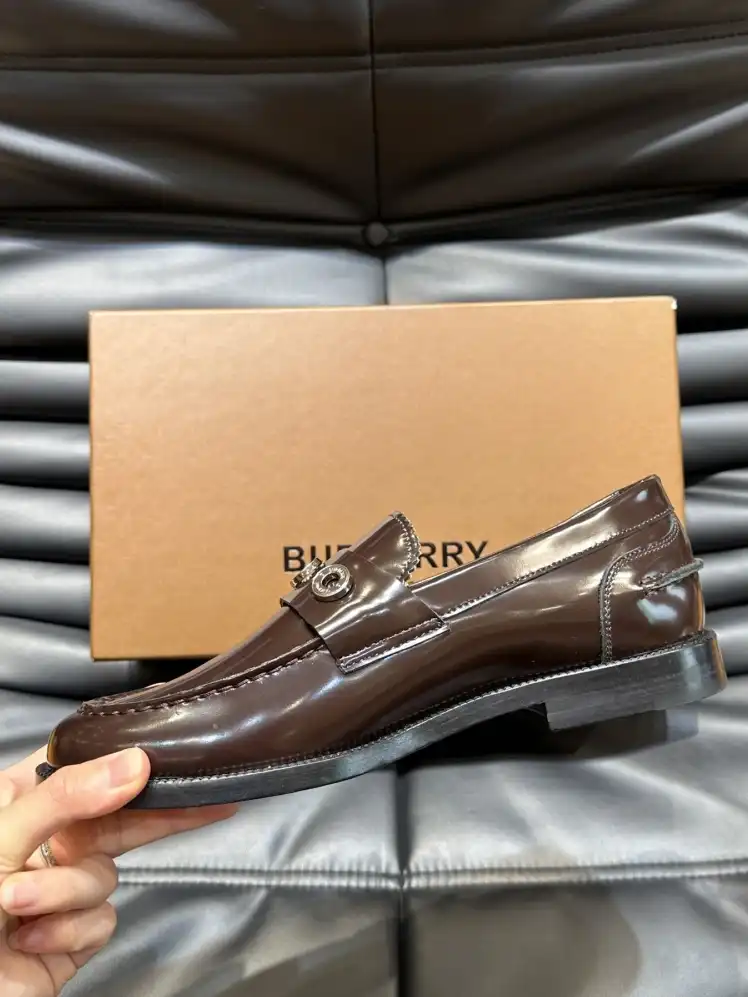 hype Burberry Leather Shoes