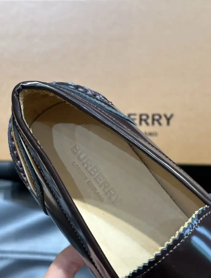 hype Burberry Leather Shoes