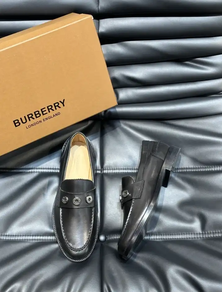 hype Burberry Leather Shoes